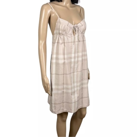 Burberry dress - Picture 2 of 4